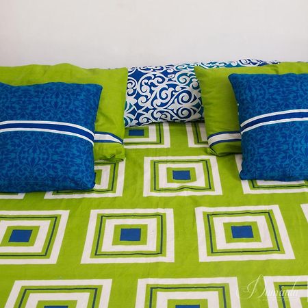 Hotel Cheeky Monkey Surf Camp Weligama Exterior foto