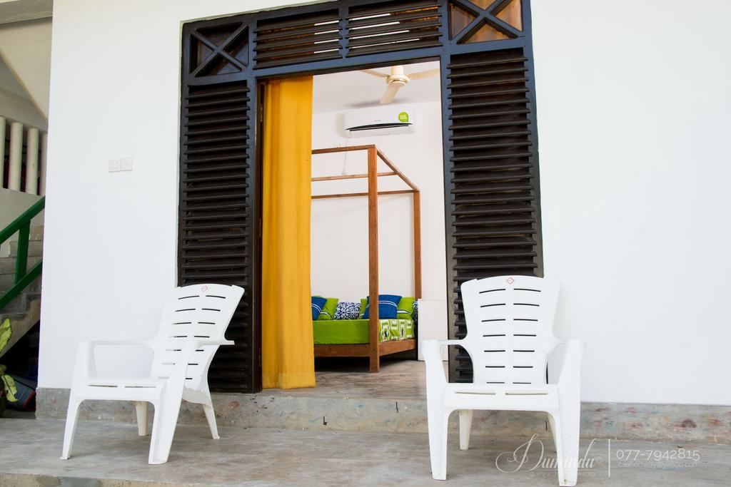 Hotel Cheeky Monkey Surf Camp Weligama Exterior foto