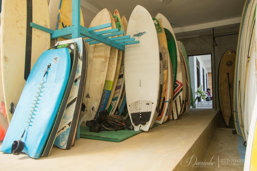 Hotel Cheeky Monkey Surf Camp Weligama Exterior foto