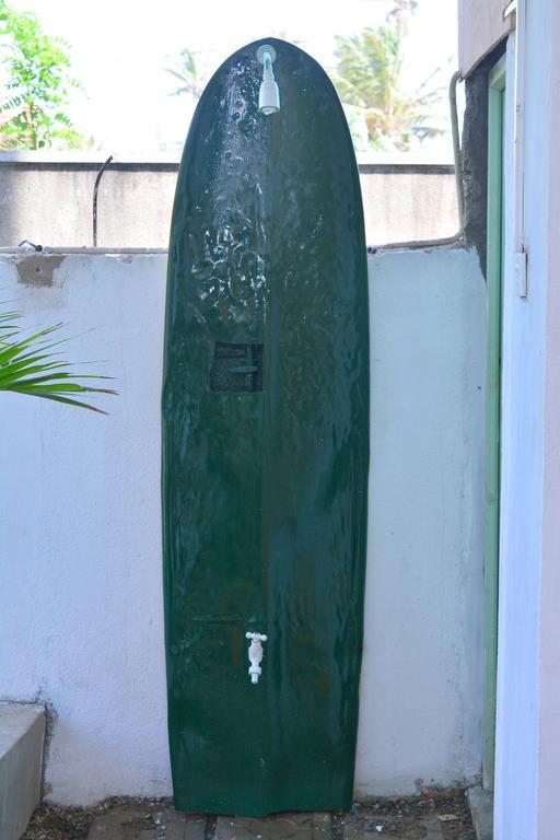 Hotel Cheeky Monkey Surf Camp Weligama Exterior foto