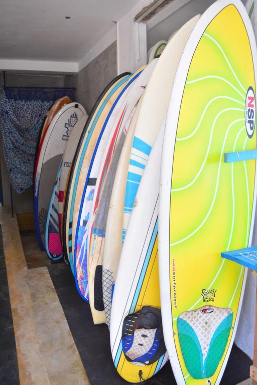 Hotel Cheeky Monkey Surf Camp Weligama Exterior foto