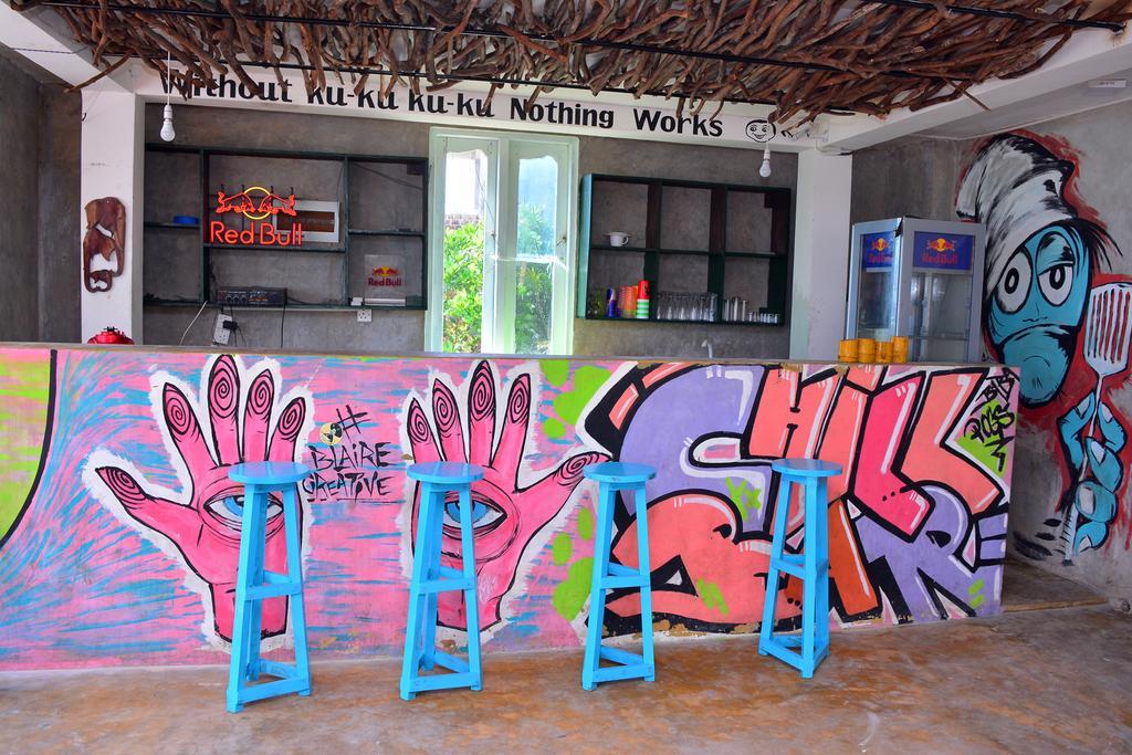 Hotel Cheeky Monkey Surf Camp Weligama Exterior foto