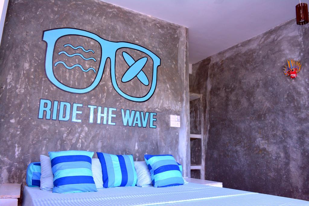 Hotel Cheeky Monkey Surf Camp Weligama Exterior foto
